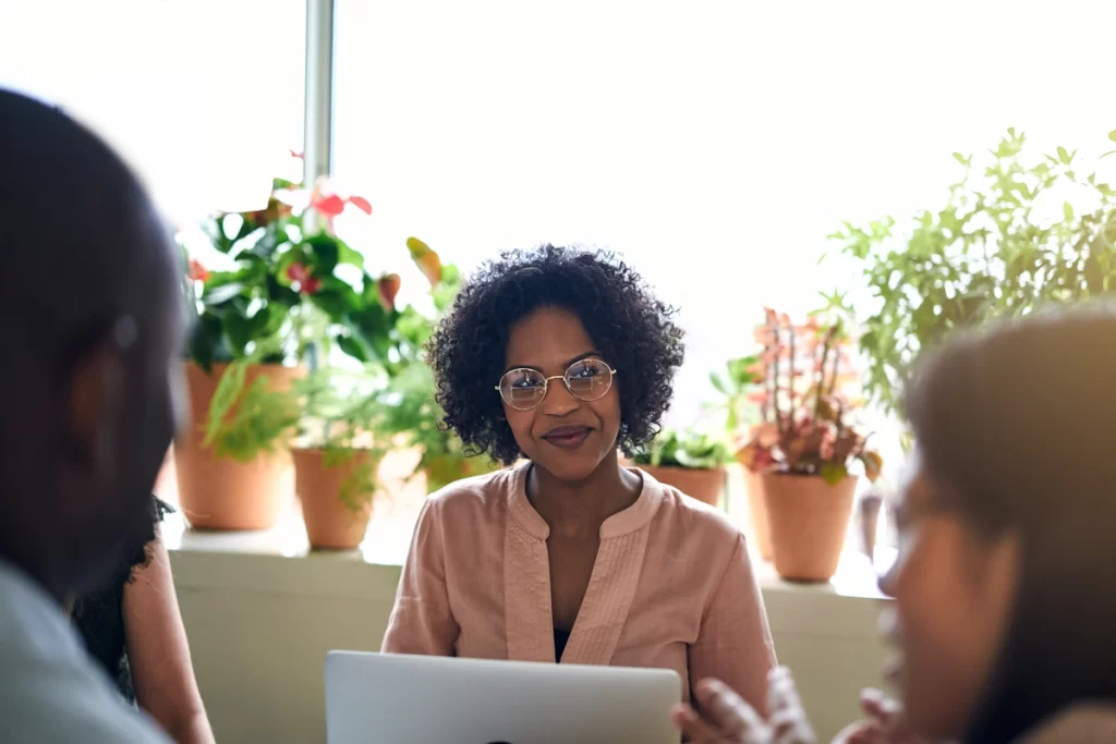 african-businesswoman-meeting